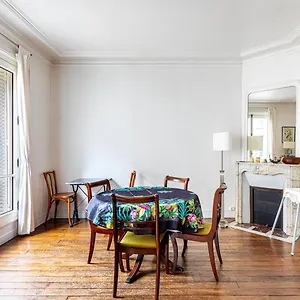 Guestready - Apt Lumineux A Batignolles Parigi