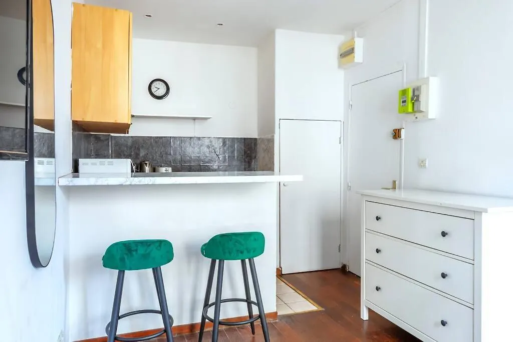 Apartment Studio Intimiste Au Coeur Du Marais Historique Paris